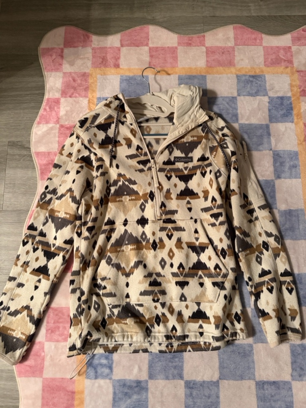 Columbia Cream Fleece hoodie with Tan & Brown Pattern